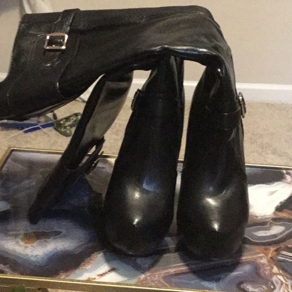 Boots sz 6